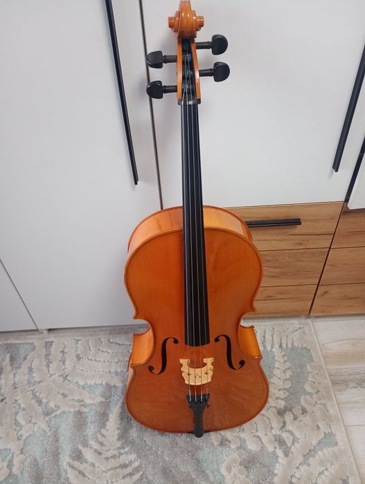 Violoncel 3/4 aproape nou