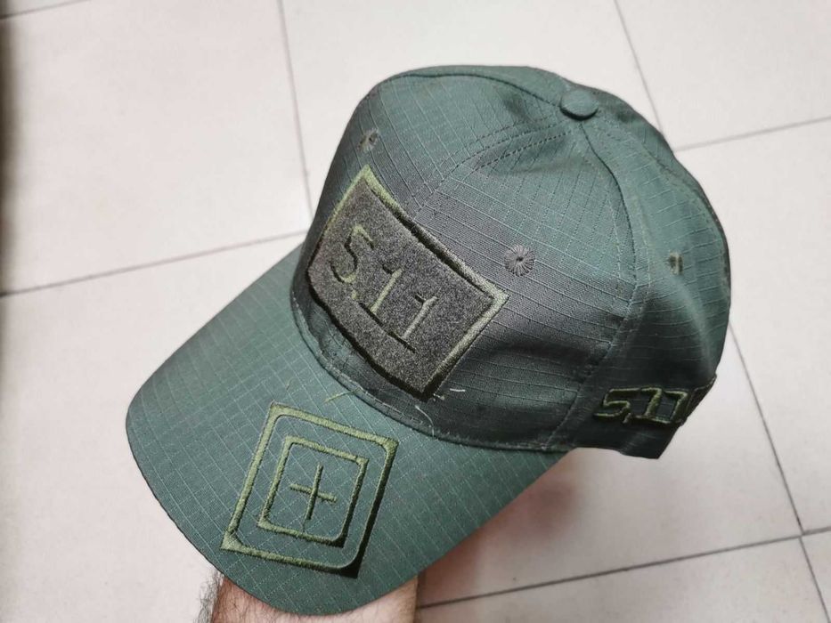 Тактическа шапка с козирка