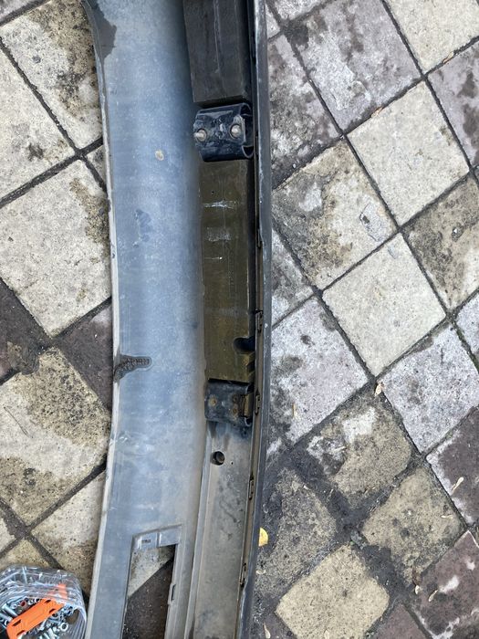 Продам бампер на w 124