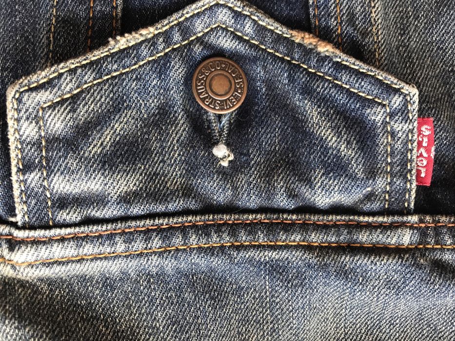 Продам куртку levis мужскую