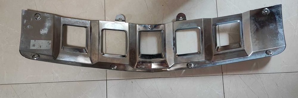 GL X164 09-12 никелирана добавка за предна броня оригинална КАТО НОВА