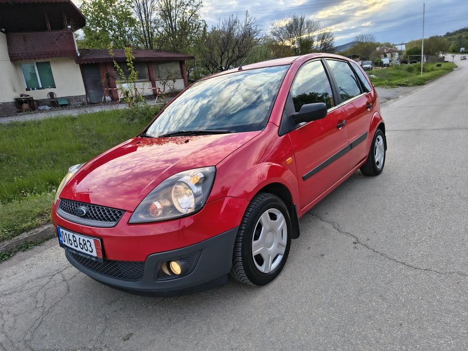 Форд Фиеста 1.4 дизел 2006г.