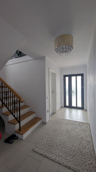 Casa de vanzare, complet utilata si mobilata