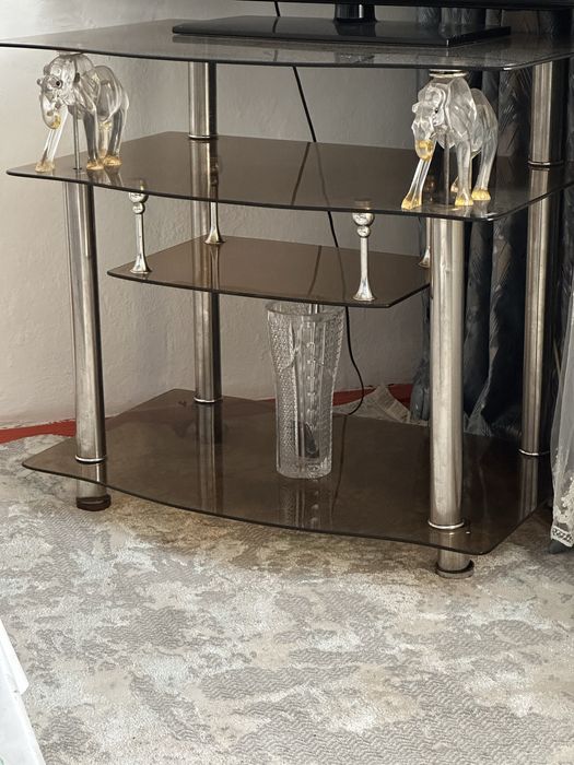 Подставка для телевизора