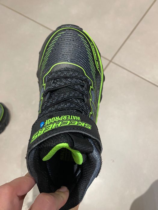 НОВИ Детски ботуши Skechers р-р 27.5