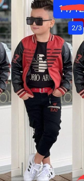 Compleu băieți diferite modele