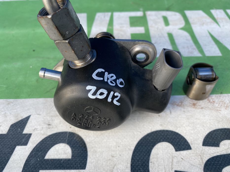 Pompă benzină motor  înaltă presiune Mercedes C180 benzină W204 2012