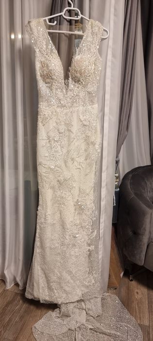Vând rochie de mireasa Milla Nova mărime 40 noua