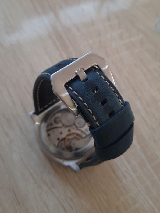 Молния-марьяж в корпусе Panerai