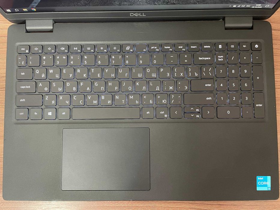 Dell Latitude 3520 /Core i3-1115g/8Gb ram/256Gb ssd/intel graphics/