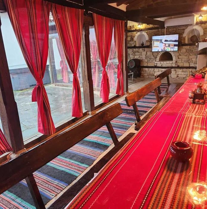 Дава се под наем Къща в с. Арбанаси, Област Велико Търново - 625 кв.м за 1495.83 € - Снимка #14