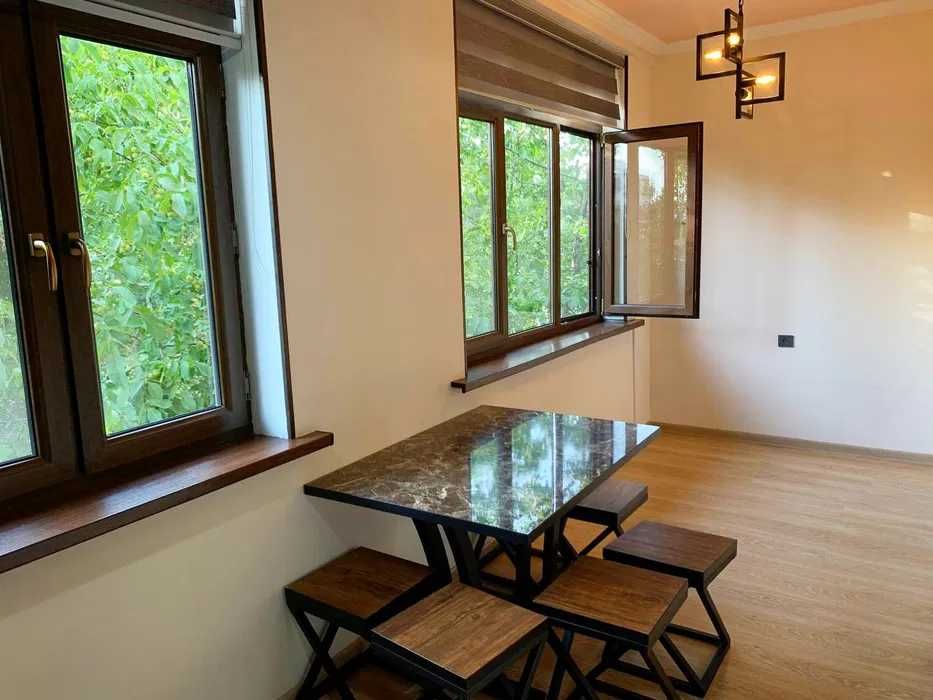 Ойбек метро 3 комнат Аренда Мирабад цум Тараса шевченко ЧИСТАЯ