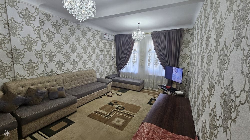 Продается 2-комнатная 78 кв.м квартира в центре Чирчика