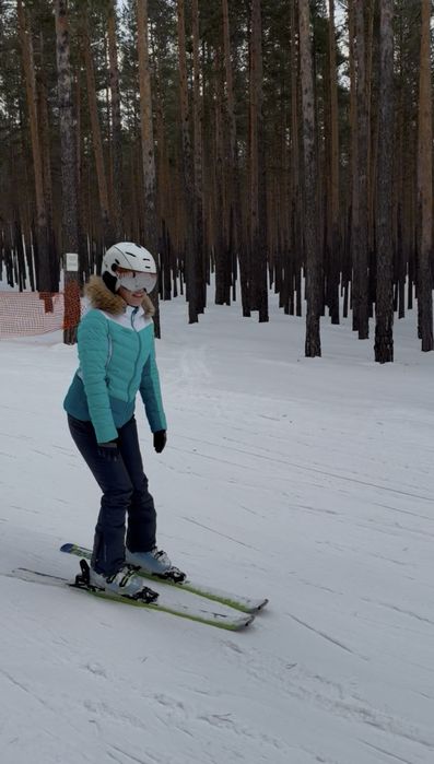 Продам лыжный костюм