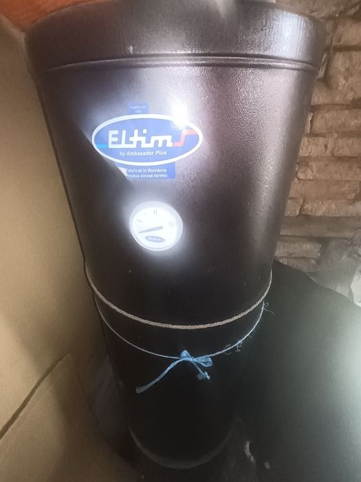 Vând Boiler 90 l