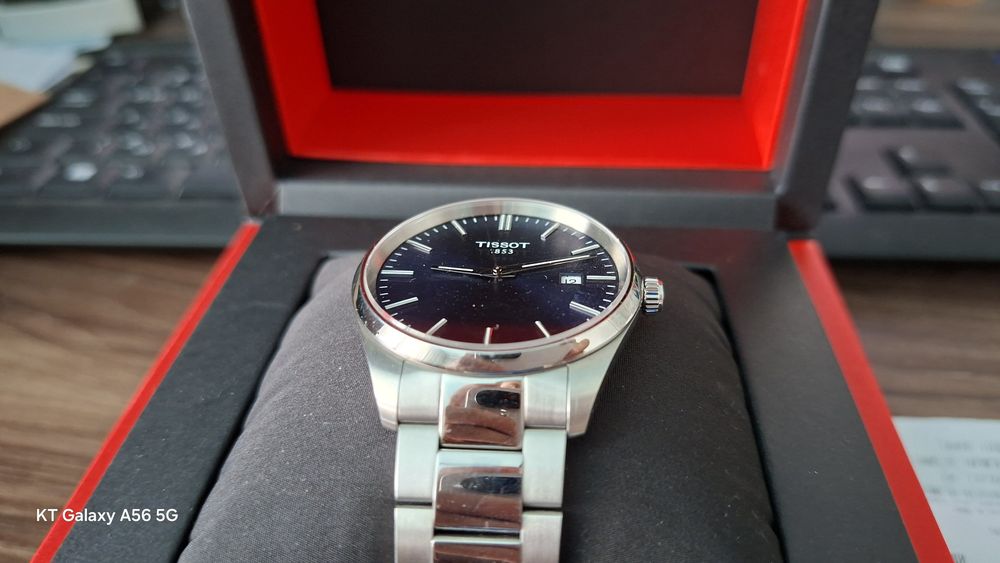 Часовник TISSOT като нов