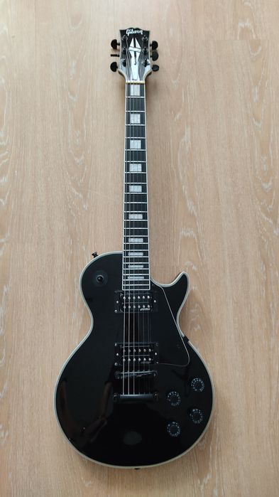 Продам гитару Gibson Les Paul custom
