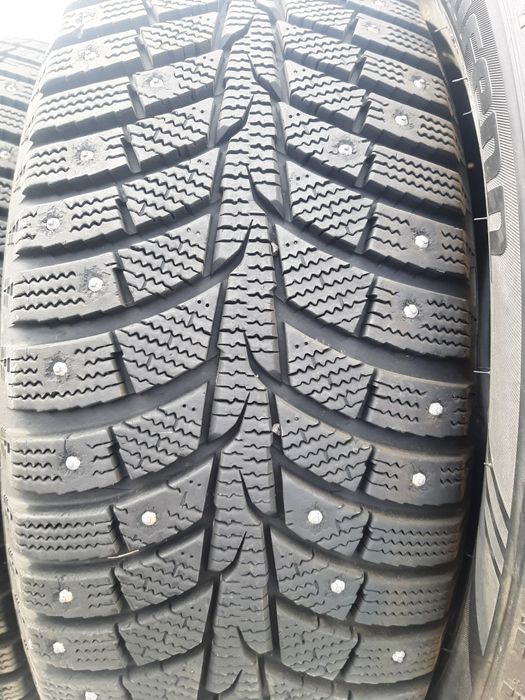 Продам шины. 215/55/17