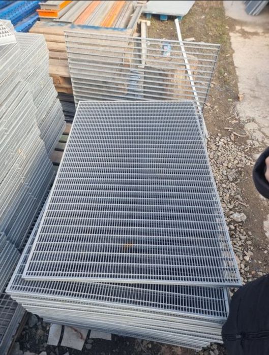 Grilaje zincate galvanizate