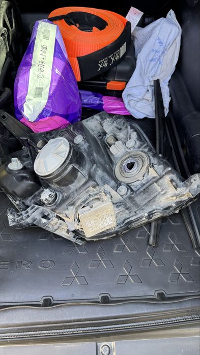 Фара Pajero 4 левая