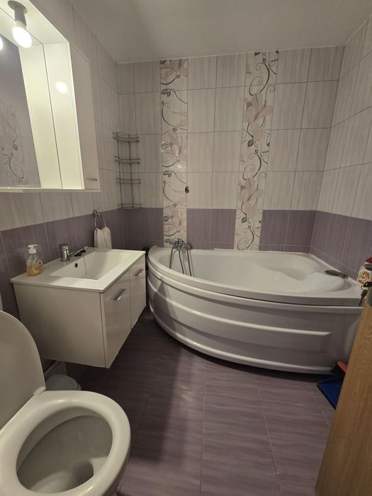 Inchiriez apartament cu 2 camere, piata Berceni