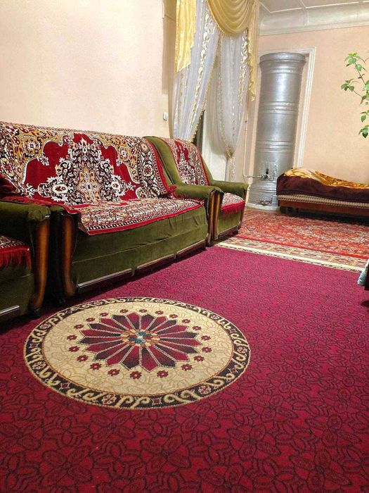 Дом 4.5 сотых за Областной больницы цена 125000уе торг ест