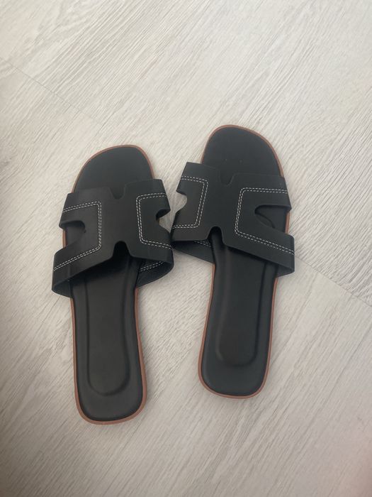 Продам шлепанцы новые