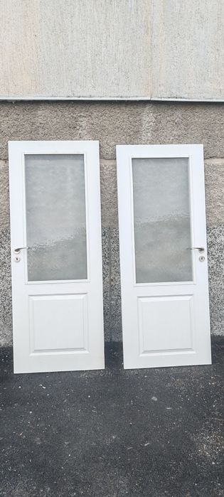 Врати със остъкление