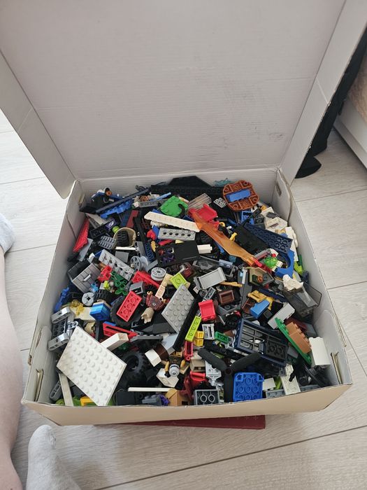 Piese Lego la kg , cutie 3 kg