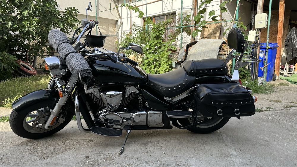 Suzuki Intruder VLR1800 / Boulevard C109RT