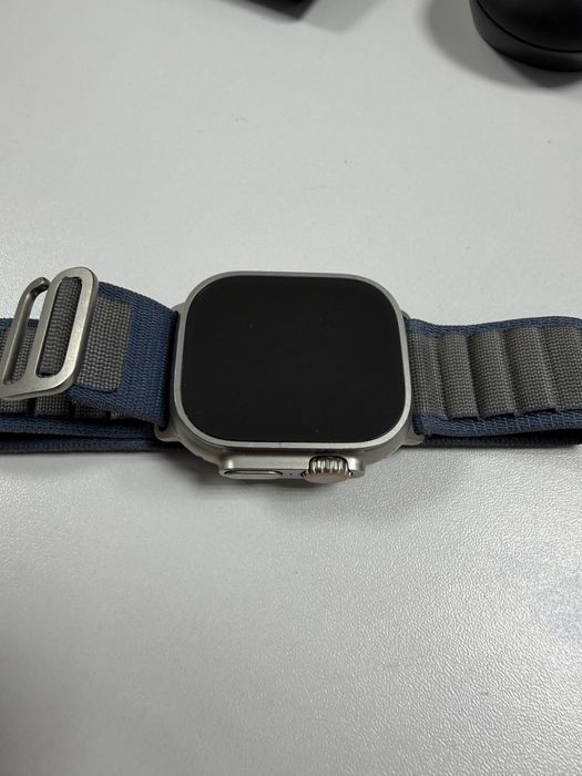 Продам оригинал Apple Watch Ultra 2