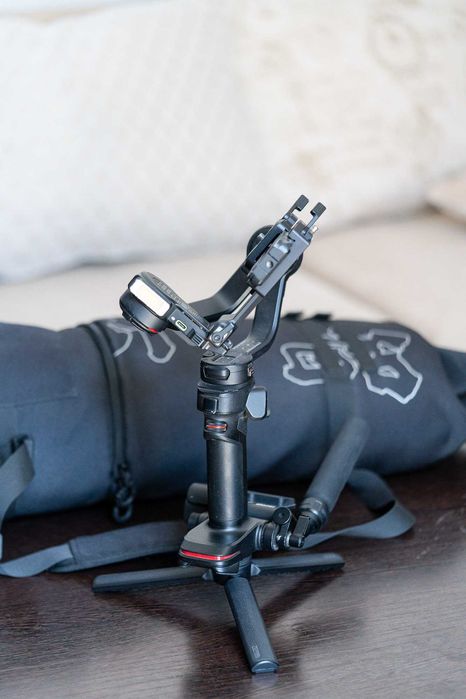 Продам Стедикам Zhiyun WEEBILL 3, состояние хорошее.
