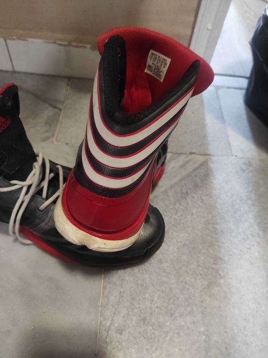 Маратонки Adidas adizero