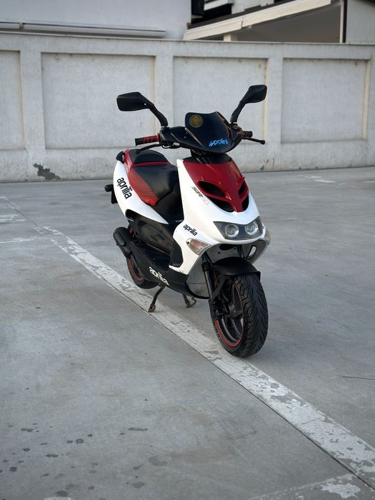 Aprilia SR 50.