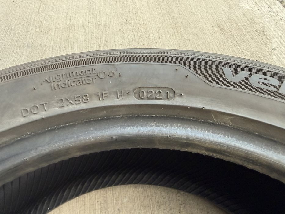 2бр. ОТЛИЧНИ Летни Гуми С Борд 205/55R/17 -HANKOOK- DOT:0221- 5.4мм.