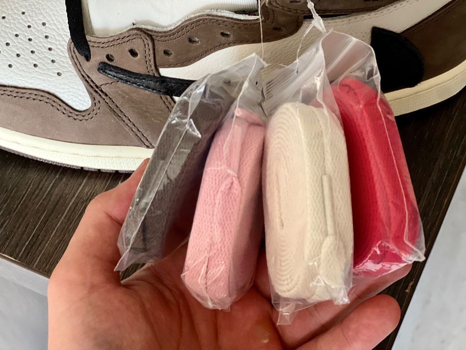 Air Jordan 1 x Travis Scott