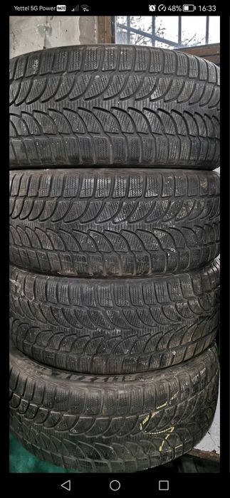 Гуми 4 бр като нови