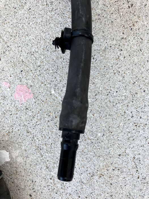 Маркуч за почистване на фарове BMW5 F10 F11 BMW6 F12 F13 BMW7 F01 F02