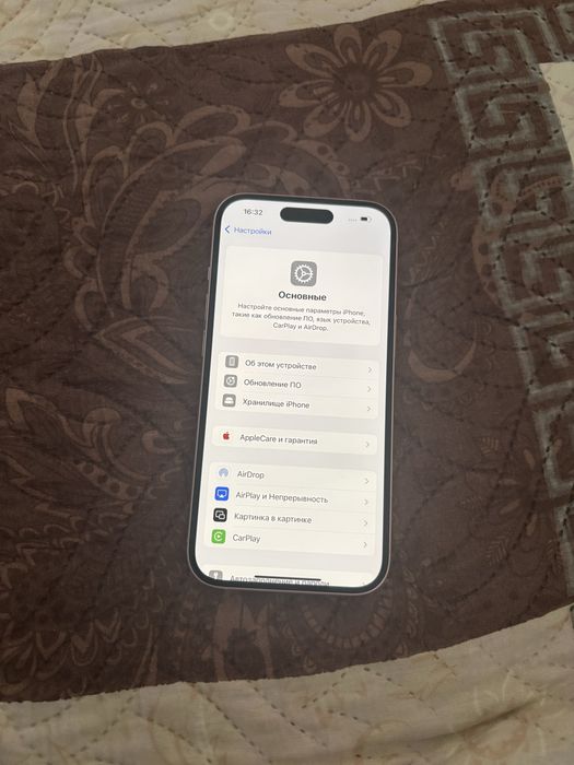 Продам iPhone 15-й айфон 15