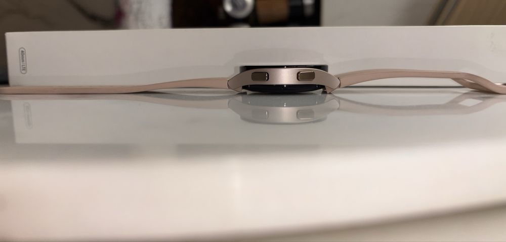 Часовник Samsung Galaxy 4 40mm