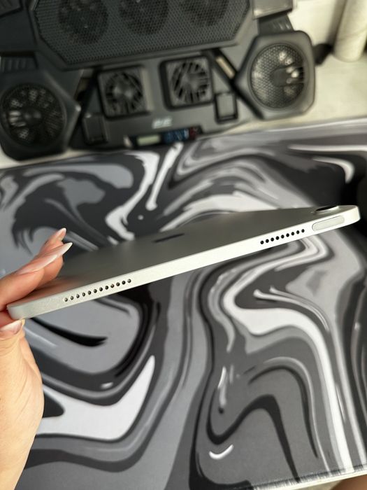 iPad 10 (2022) [64 Гб]  [Wi-Fi]
