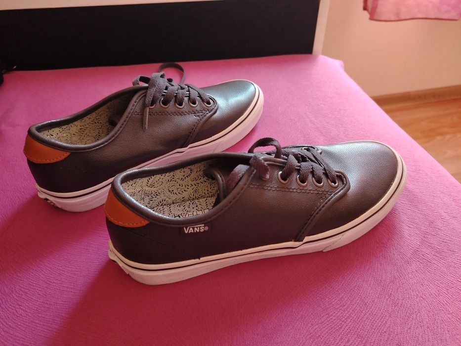 Кецове VANS-38 номер/24см. стелка