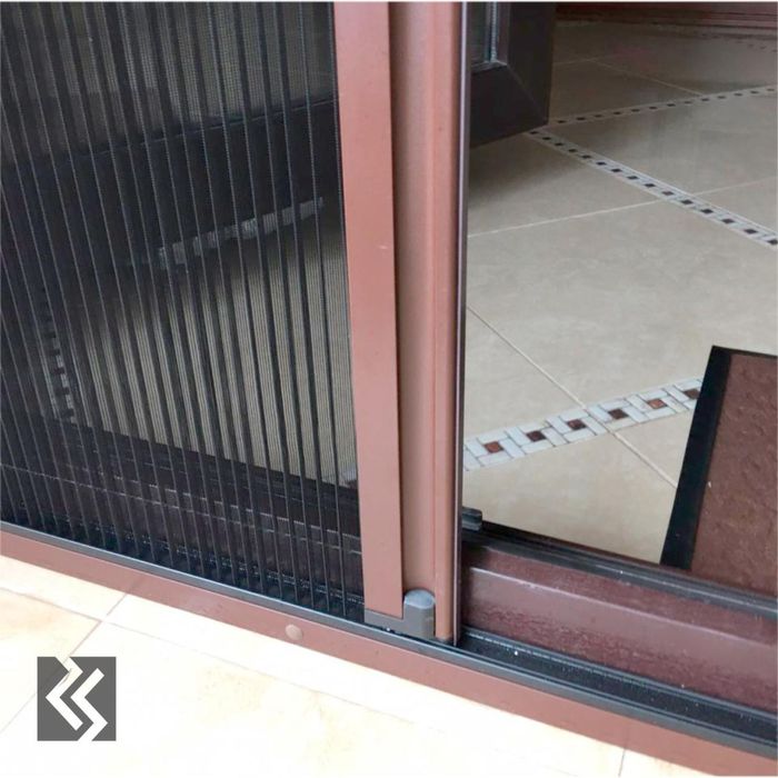 Раздвижные маскитные сетки плиссе