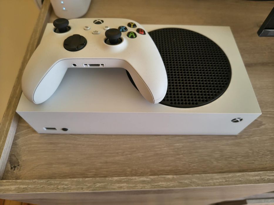 XBOX series S в гаранция