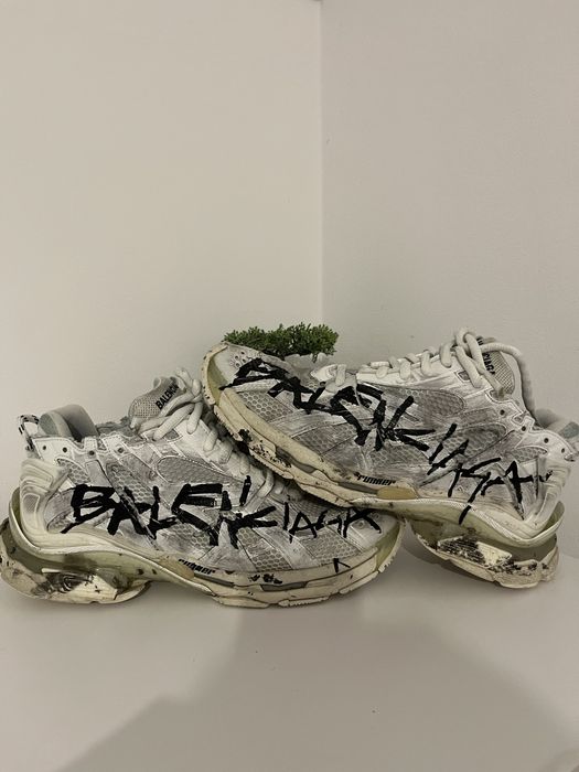 Balenciaga runners