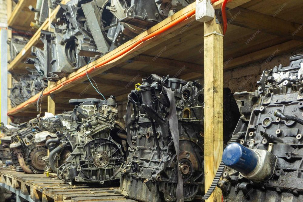 Motor excavator CAT, Komatsu, Perkins, stoc permanent, piese si garantie