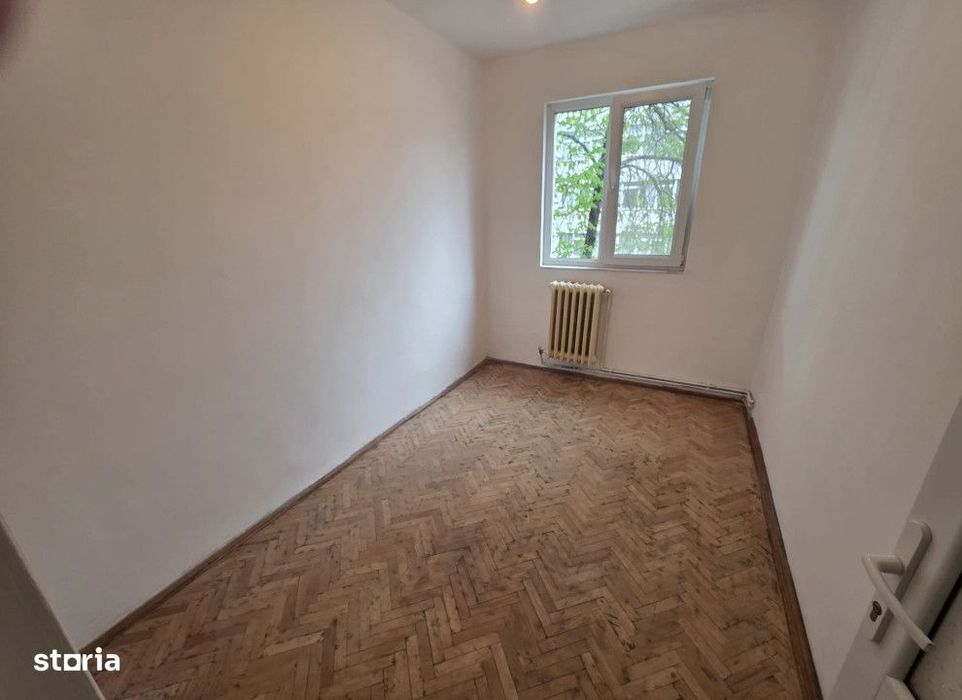 Apartament  3 camere Alexandru cel Bun , 50 metri, etaj 2 Cod:163276