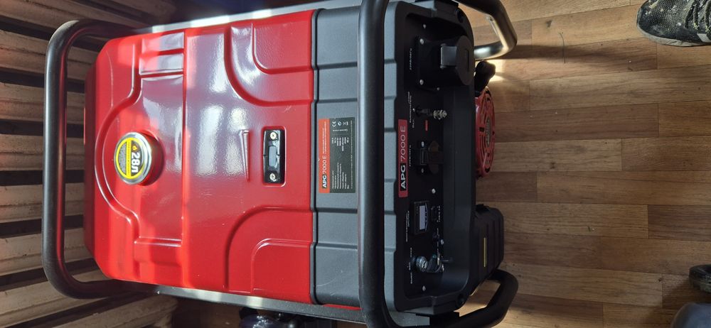 Продам электрогенератор альтеко 7000Е