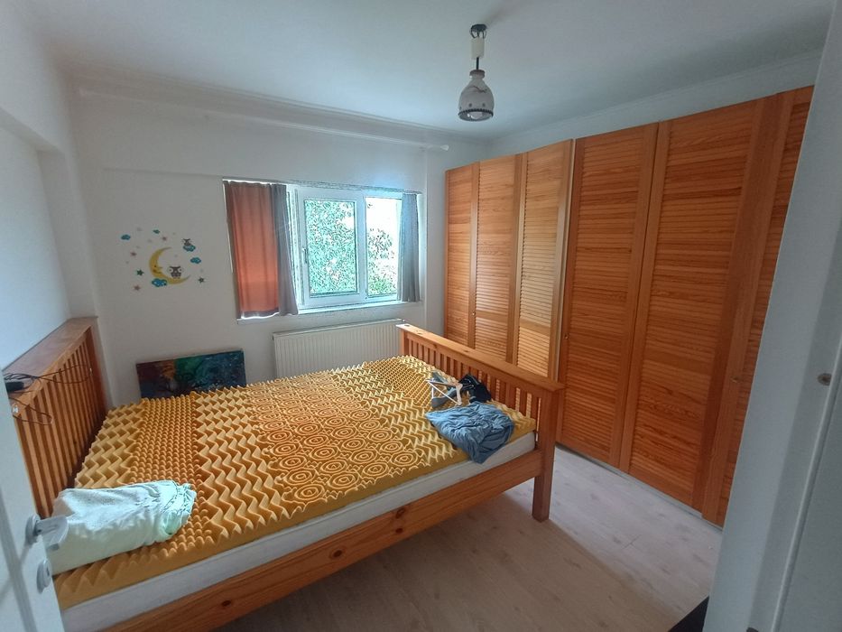 Închiriez- apartament 3 camere+garaj
