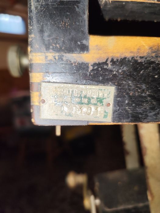 Фотоапарат статив ретро